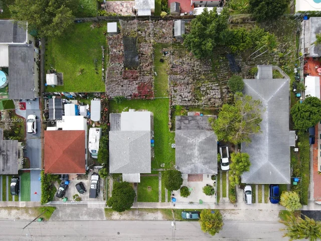 316 SW 31st Ct, Miami FL 33135