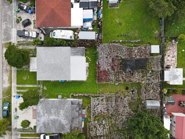 316 SW 31st Ct, Miami FL 33135