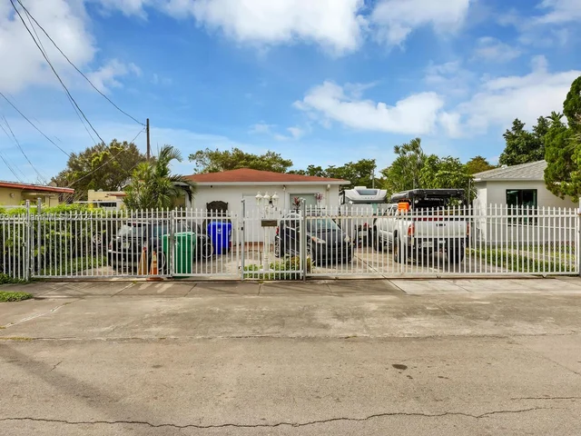 316 SW 31st Ct, Miami FL 33135