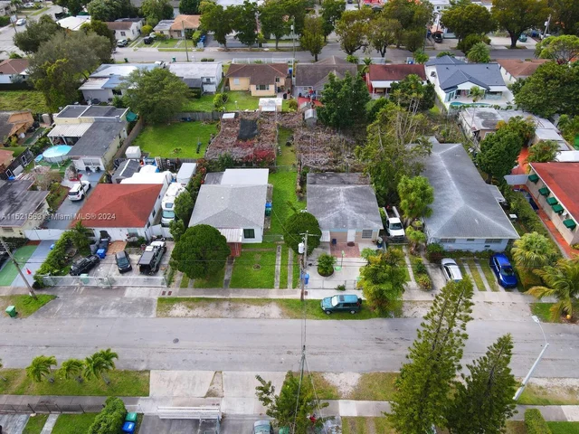 316 SW 31st Ct, Miami FL 33135