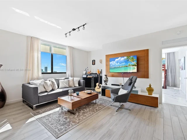 999 SW 1st Ave # 2504, Miami FL 33130