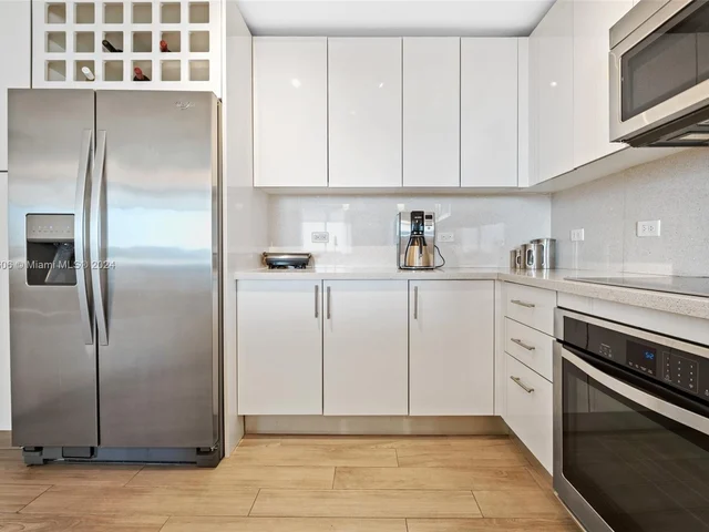999 SW 1st Ave # 2504, Miami FL 33130
