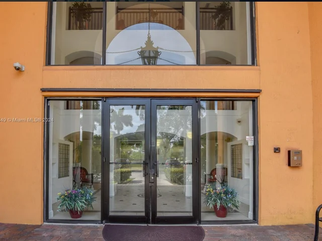 9340 Fontainebleau Blvd # W201, Miami FL 33172