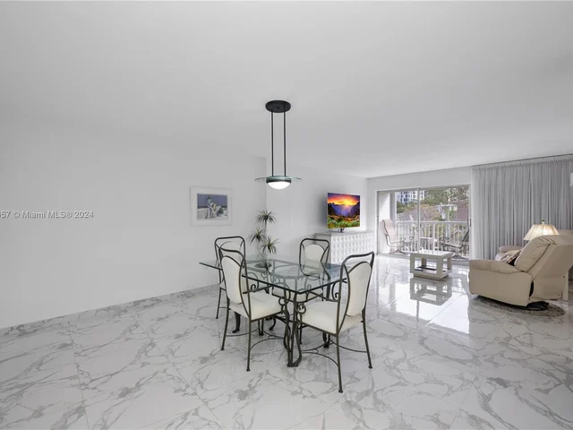 17800 Atlantic Blvd # 403, Sunny Isles Beach FL 33160