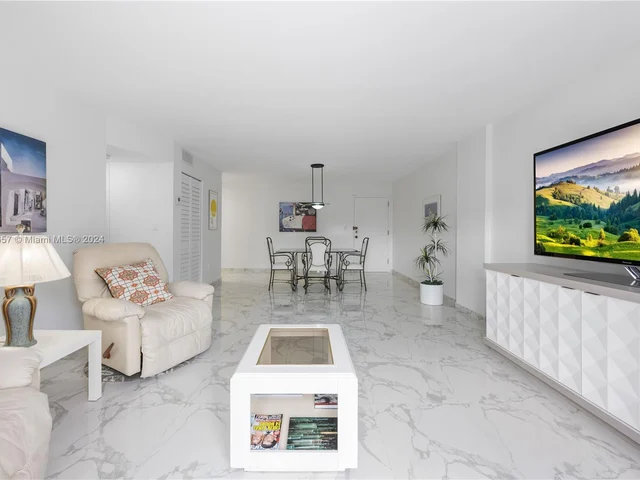 17800 Atlantic Blvd # 403, Sunny Isles Beach FL 33160