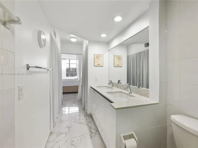 17800 Atlantic Blvd # 403, Sunny Isles Beach FL 33160