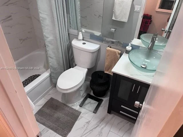 2307 S Cypress Bend Dr # 406A, Pompano Beach FL 33069