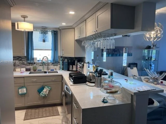 2307 S Cypress Bend Dr # 406A, Pompano Beach FL 33069