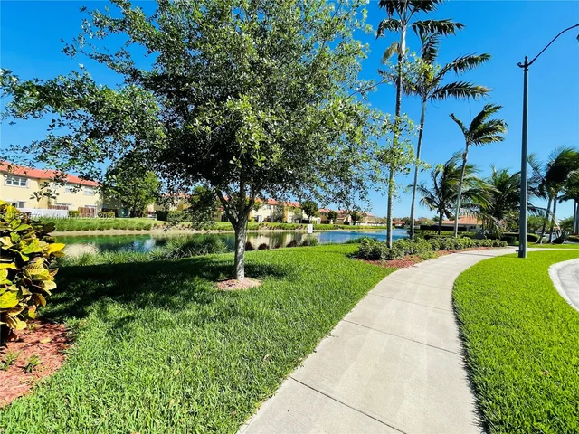 1570 NE 33rd Road # 11, Homestead FL 33033