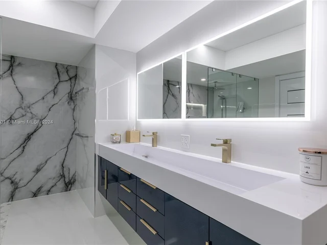 21205 Yacht Club Dr # 407, Aventura FL 33180