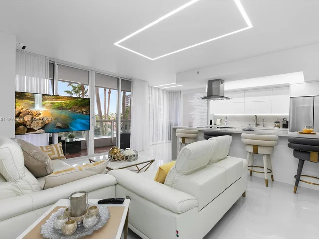 21205 Yacht Club Dr # 407, Aventura FL 33180