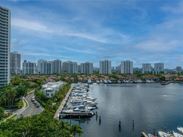 21205 Yacht Club Dr # 407, Aventura FL 33180