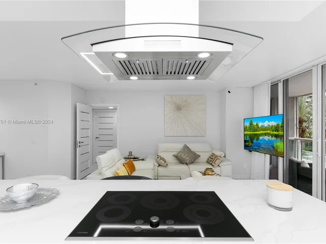 21205 Yacht Club Dr # 407, Aventura FL 33180