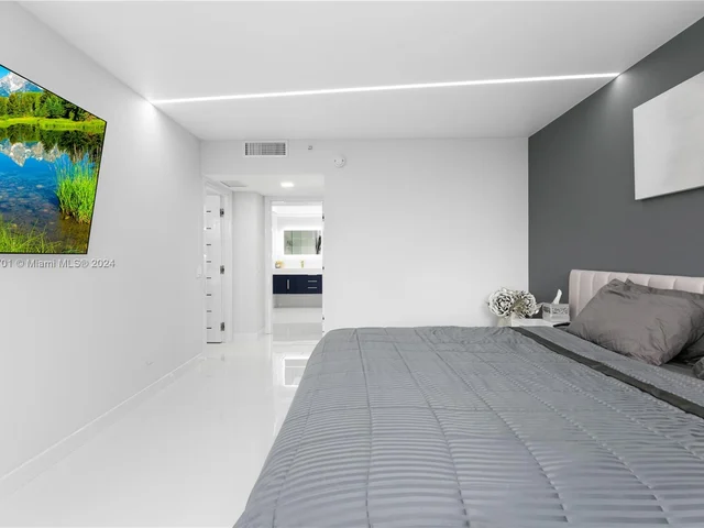 21205 Yacht Club Dr # 407, Aventura FL 33180