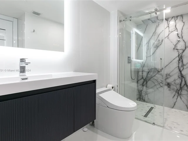 21205 Yacht Club Dr # 407, Aventura FL 33180