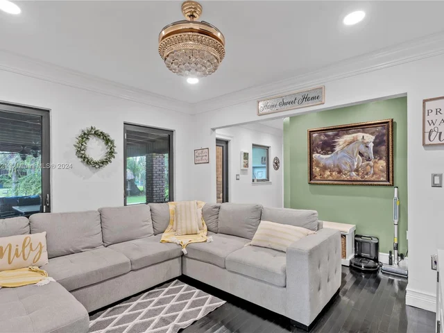 18200 SW 296th St, Homestead FL 33030