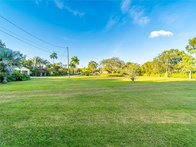 18200 SW 296th St, Homestead FL 33030