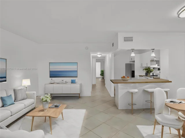 320 S Surf Rd # 402, Hollywood FL 33019