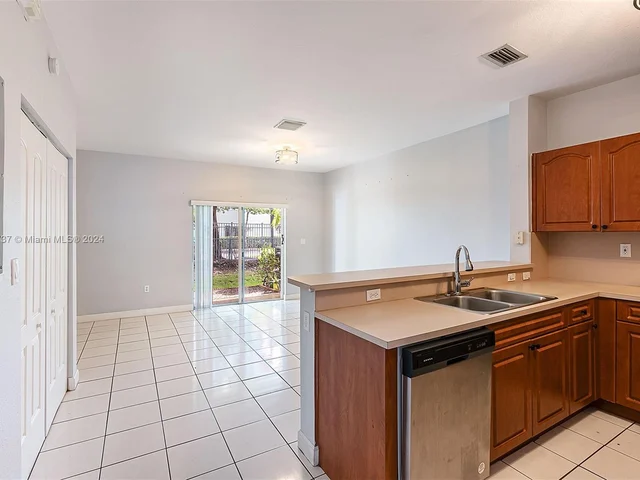 8440 SW 150th Ave, Miami FL 33193