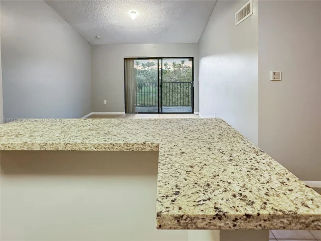 7195 NW 179th St # 311, Hialeah FL 33015