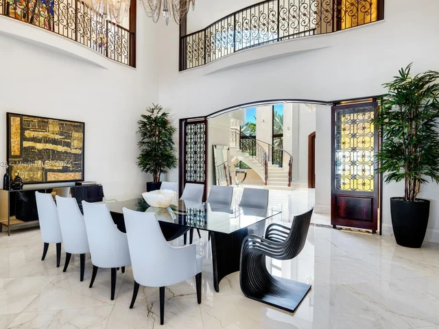 198 Palm Ave, Miami Beach FL 33139