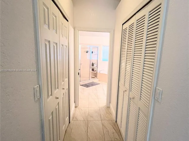 2710 Augusta Dr, Homestead FL 33035