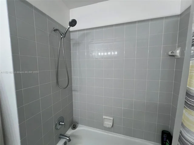 2710 Augusta Dr, Homestead FL 33035