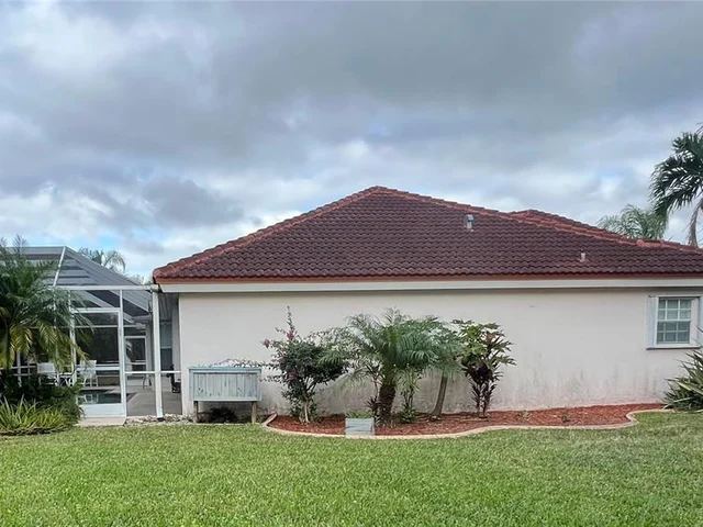 2710 Augusta Dr, Homestead FL 33035