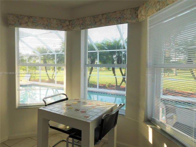 2710 Augusta Dr, Homestead FL 33035