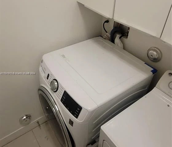 10545 NW 64th Way, Doral FL 33178