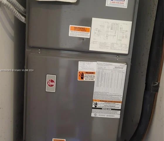 10545 NW 64th Way, Doral FL 33178