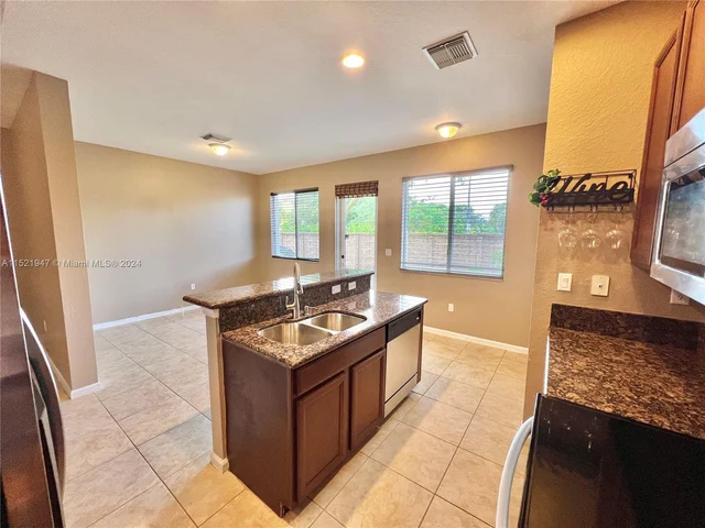 21005 NW 14th Pl # 446, Miami Gardens FL 33169