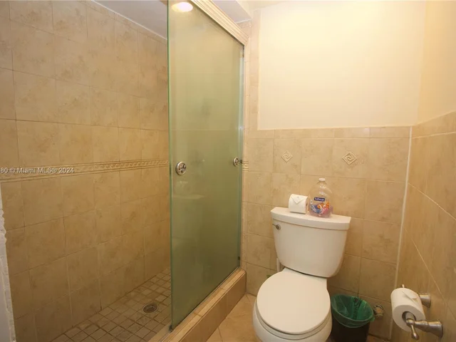 4000 N Hills Dr # 3, Hollywood FL 33021