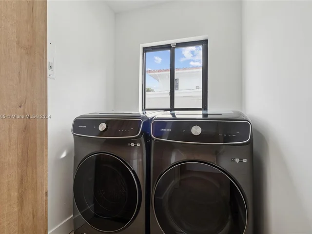 519 SW 25th Rd, Miami FL 33129