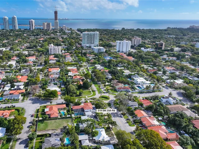 519 SW 25th Rd, Miami FL 33129