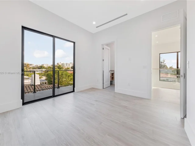 9000 Abbott Ave, Surfside FL 33154