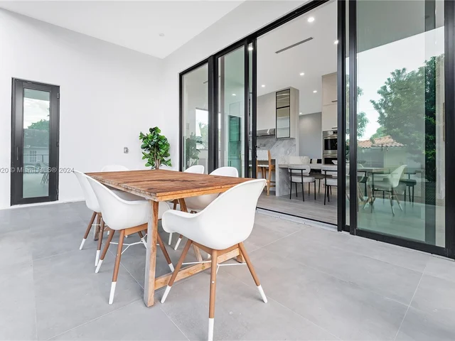 9000 Abbott Ave, Surfside FL 33154