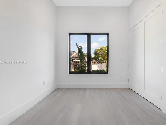 9000 Abbott Ave, Surfside FL 33154