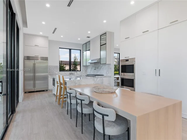 9000 Abbott Ave, Surfside FL 33154