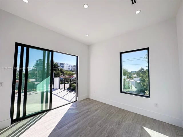 9000 Abbott Ave, Surfside FL 33154