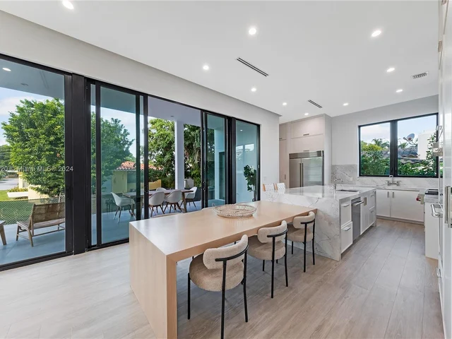 9000 Abbott Ave, Surfside FL 33154