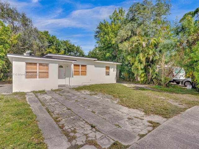 25 NW 127TH ST, North Miami FL 33168