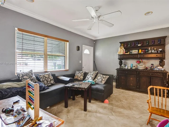 25 NW 127TH ST, North Miami FL 33168