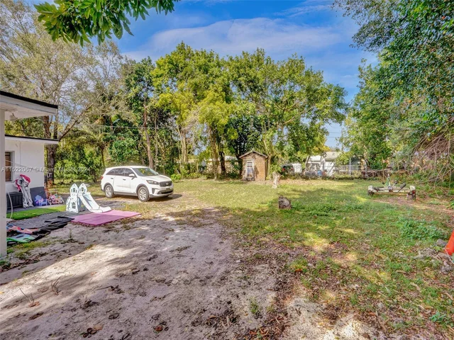25 NW 127TH ST, North Miami FL 33168