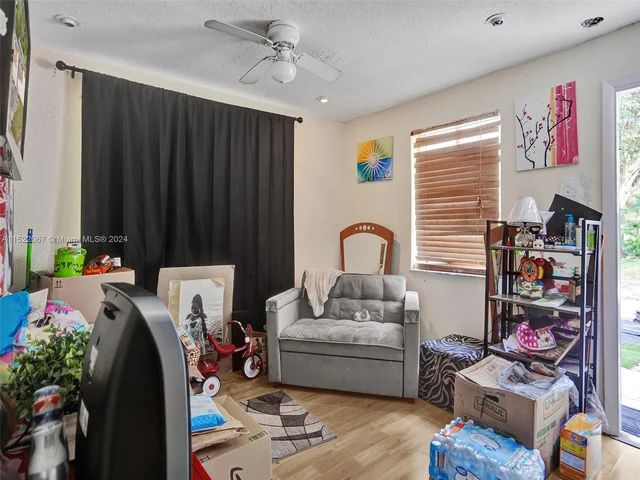 25 NW 127TH ST, North Miami FL 33168