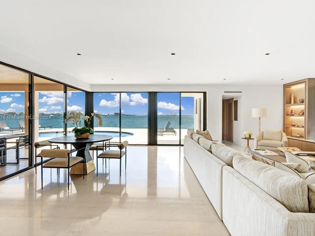 1995 NE 118th Rd, North Miami FL 33181