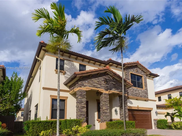 9965 NW 86 TE, Doral FL 33178