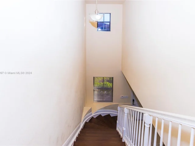 9965 NW 86 TE, Doral FL 33178