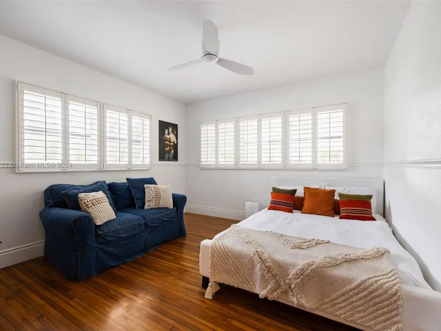 9380 SW 73rd Ave, Pinecrest FL 33156