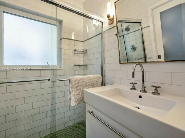 9380 SW 73rd Ave, Pinecrest FL 33156